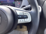 Hondaセンシングの機能のひとつ、アダプティブクルーズコントロール付!アクセルから足を離しても設定したスピードと前車との車間を保ち走行してくれます!車線維持もアシスト☆高速道路で疲労軽減ですね☆