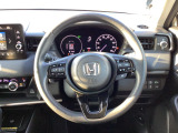 視認性の良いメーターで、運転中も情報がひと目で確認できて安心。見やすさにこだわったデザインで、毎日のドライブがもっと快適に