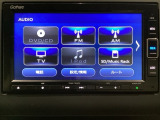 ナビゲーションはフルセグTV、インターナビ対応のGathers純正メモリーナビを搭載しています。Bluetoothオーディオ機能がありますので、スマートフォンなどの音楽も再生できます。