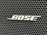 【BOSEサウンドシステム】メーカーオプションの高品位サウンドシステムを搭載。専用のチューニングが施された大小様々なスピーカーから良質なサウンドが奏でられ、臨場感あふれる音響空間を演出します。