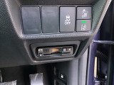 ビルトインタイプの【ETC】で見た目もスッキリ。高速道路の利用にとても便利です。