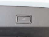 パワーテールゲート「Easy Open & Easy Close」機能付き。広々としたラッゲージスペース。