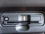 ■【ETC車載器】が装備されています。セットアップをしてお渡しとなり、ETCカードを差し込むだけで高速道路の利用が可能です。