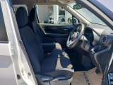 運転席側から観たフロントシートのイメージです。