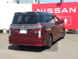 ご来店の上、展示車をご確認希望の際は商談予約中や商談などで展示車が搬出されてたりする場合がございますので、事前にお電話頂き、ご希望の展示車とご来店の日時などをお教え願います。