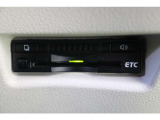 ボイスタイプのETC搭載。高速道路出入口もスマートに通過! 今やマストアイテムですね。納車前には使用できるようにセットアップをさせていただきます。ETCカードの取扱もしておりますのでご相談ください。