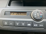 運転席は特等席!高さの調整も可能ですので、自分に合った目線の高さに合わせられますよ!!