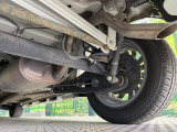お車を安心してお乗りいただく為には、足回りの定期点検が欠かせません。サービスサポート(有償保証)では無料点検もご提供しており、安心のカーライフをお過ごしいただけるサポート体制が整っています。