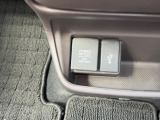 スマートフォンなどの音楽再生が可能なUSB接続ジャック装備車両です♪♪♪