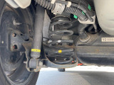 お車を安心してお乗りいただく為には、足回りの定期点検が欠かせません。サービスサポート(有償保証)では無料点検もご提供しており、安心のカーライフをお過ごしいただけるサポート体制が整っています。