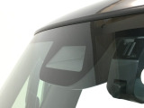ホンダセンシング搭載。誤発進抑制機能・路外逸脱抑制機能・歩行者事故低減ステアリング・車線維持支援システム・先進車発進お知らせ機能など多彩な先進安全機能でより安全で快適なドライブを支援します。