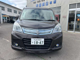 安心して長く乗れる高品質な中古車を常時100台以上展示してます。もし、欲しいクルマが置いてなければ、気軽に声をかけてください。ご希望の車を全国から探します!