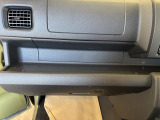 実用的な収納が、車内の各所にあります♪