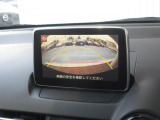 バックカメラを装備。駐車場などでの取り回しもスムーズに行っていただけます。初心者の方でも安心!!