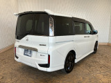 当店ではお客様に安心と満足な車選びをお届けするお店です!その為、『支払総額表示』『保証付』『第三者鑑定』『メンテナンスパック』等、様々な取り組みを行っております!