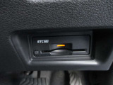ETC2.0 高速道路を利用する際、ノンストップで料金所を通過できます。別途セットアップ料金がかかります