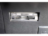 高速道路の利用時に便利なETC。料金所での停車や小銭を探す手間がなくなり快適です♪見た目もすっきりとしたビルトインタイプを装備しています。