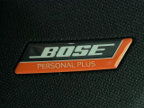 【BOSEサウンドシステム】メーカーオプションの高品位サウンドシステムを搭載。専用のチューニングが施された大小様々なスピーカーから良質なサウンドが奏でられ、臨場感あふれる音響空間を演出します。