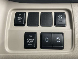 運転席スイッチ部 人気装備の両側オートスライドドア付きで、とっても便利です!!