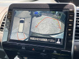 【アラウンドビューモニター】はまるで上から見ているような視点で周囲を確認できます!駐車が苦手な方でも安心して駐車できますね♪
