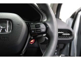 Hondaセンシングの機能のひとつ、アダプティブクルーズコントロール付!アクセルから足を離しても設定したスピードと前車との車間を保ち走行してくれます!車線維持もアシスト☆高速道路で疲労軽減ですね☆