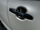 スマートキーで楽に鍵の開閉が可能です!スマートに車のカギの開け閉めをしましょう
