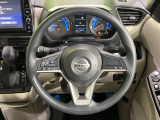 【ステアリングスイッチ】運転中、前方から目線をそらすことなく、オーディオ等の操作が可能な便利機能!安心&快適なドライブを演出してくれます♪