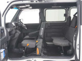◆フル乗車でもしっかり荷物を収納出来るラゲッジスペースです。普段の買い物でしたらしっかり積める十分な荷室スペースが確保されています。