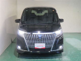 明度の高いLEDヘッドライトで、夜間の運転も安心です。