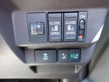 両側電動スライドドア機能付き。手荷物多い時や、送迎などにも便利ですよね。