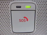 【SOSコール】急病時や危険を感じた時には、SOSコールスイッチを押してください。万が一の事故発生時には、エアバッグ展開と連動し自動通報されます。
