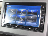 ナビゲーションはギャザズメモリーナビ(VXM-214VFi)を装着しております。AM、FM、CD、DVD再生、Bluetooth、音楽録音再生、フルセグTVがご使用いただけます。