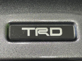【TRDエアロ】人気のTRDエアロを装備!クルマの外観がよりスタイリッシュになり、街中で存在感あふれる1台に♪将来買い替える時にもリセールに影響しやすく、価値ある人気の装備です!
