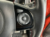 【クルーズコントロール】アクセルペダルを踏まずに一定の車速で走行できますので、高速道路など加減速の少ない道で便利です♪長距離ドライブの疲れを軽減してくれる、嬉しい装備ですよね♪