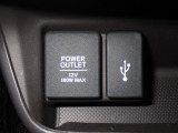 USBポートでゲームや動画も車内で楽しめる!お気に入りのコンテンツをいつでもどこでも満喫して、レジャーシーンがもっと盛り上がります