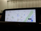 大型ディスプレイが装着されています!運転席からの視界を遮ることなく大型化しています!