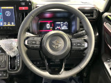 【純正革巻きステアリング】上質な革を使用することで、手にしっかり馴染みとても運転しやすいハンドルです♪