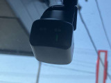 ドライブレコーダーは運転時はもちろんのこと、駐車場内でエンジンを切っている時でも当たった振動を元に電源が自動で入るので当て逃げ防止にもなります。