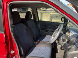 運転席、助手席まわりです。実際お座りいただくのが、分かりやすいと思います。お気軽にご来店ください!