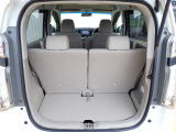 ◆定員乗車時のカーゴルームです。普段のお買い物の荷物やたくさんの収納が可能です。