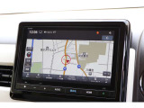 ナビはホンダ純正VXM245ZFEi。Bluetooth接続をすれば音楽再生のみならずスマートフォンならばハンズフリー通話も可能です。
