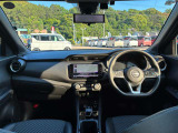 ブラックを基調とした上質な車内インテリアです!