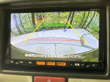 【バックカメラ】駐車時に後方がリアルタイム映像で確認できます。大型商業施設や立体駐車場での駐車時や、夜間のバック時に大活躍!運転スキルに関わらず、今や必須となった装備のひとつです!