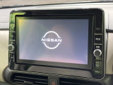 【大画面ナビ】人気の大型9インチナビを装備。存在感のある大画面はインパクト大!ナビ利用時のマップ表示は見やすく、テレビやDVDは臨場感がアップ!いつものドライブがグッと楽しくなります♪