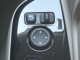 電動格納ミラーは駐車時や狭いとこなどやっぱりあると便利ですよ。