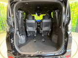 普段のお買い物や通勤、送迎等に十分な荷室スペースを確保しております。セカンドシートを倒すと、大きな荷物の積載も可能です♪