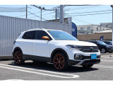 1年間走行距離無制限の保証と距離無制限のロードアシスタンスサービスが全車に付帯されます。