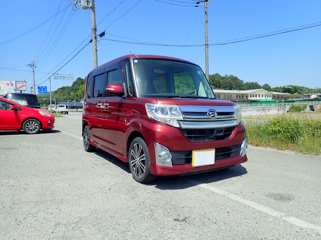 ダイハツ タントカスタム 
