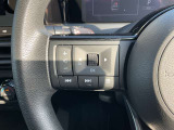 ステアリングスイッチです。ナビのオーディオコントロールが手元で行えます