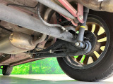 お車を安心してお乗りいただく為には、足回りの定期点検が欠かせません。サービスサポート(有償保証)では無料点検もご提供しており、安心のカーライフをお過ごしいただけるサポート体制が整っています。